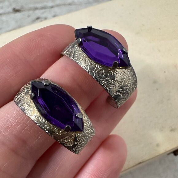 Vintage Filigree Etched Metal Earrings With Purple Accent - Picture 1 of 5